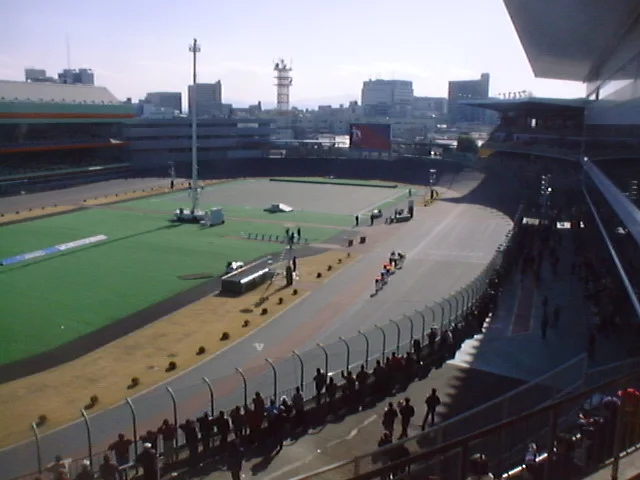 立川競輪場の場内