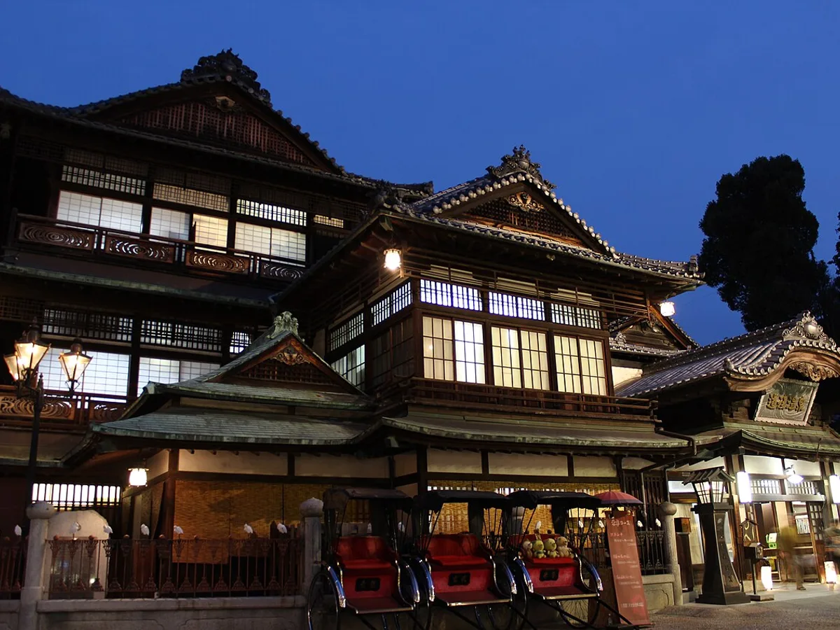 愛媛県：道後温泉